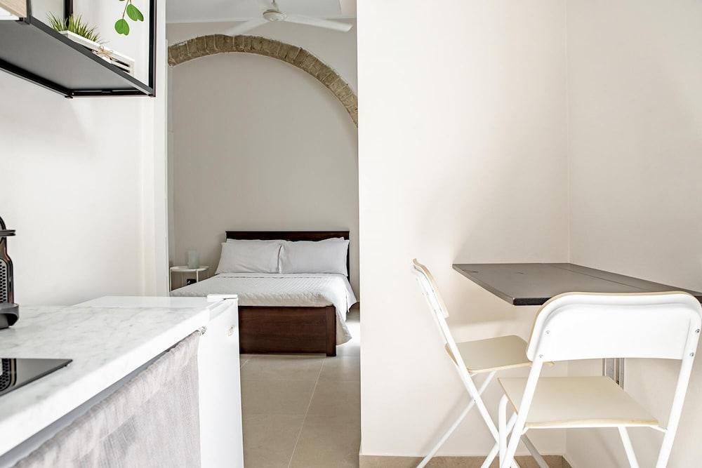 Oltremare Studio II in Siracusa