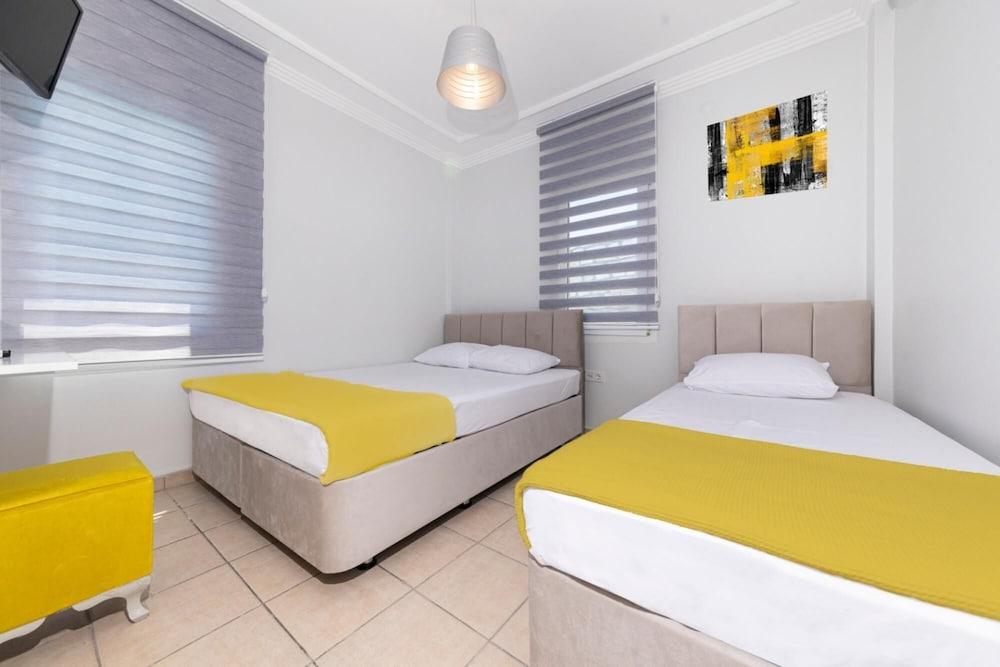 Cozy Room with Shared Pool Near Gumbet Beach