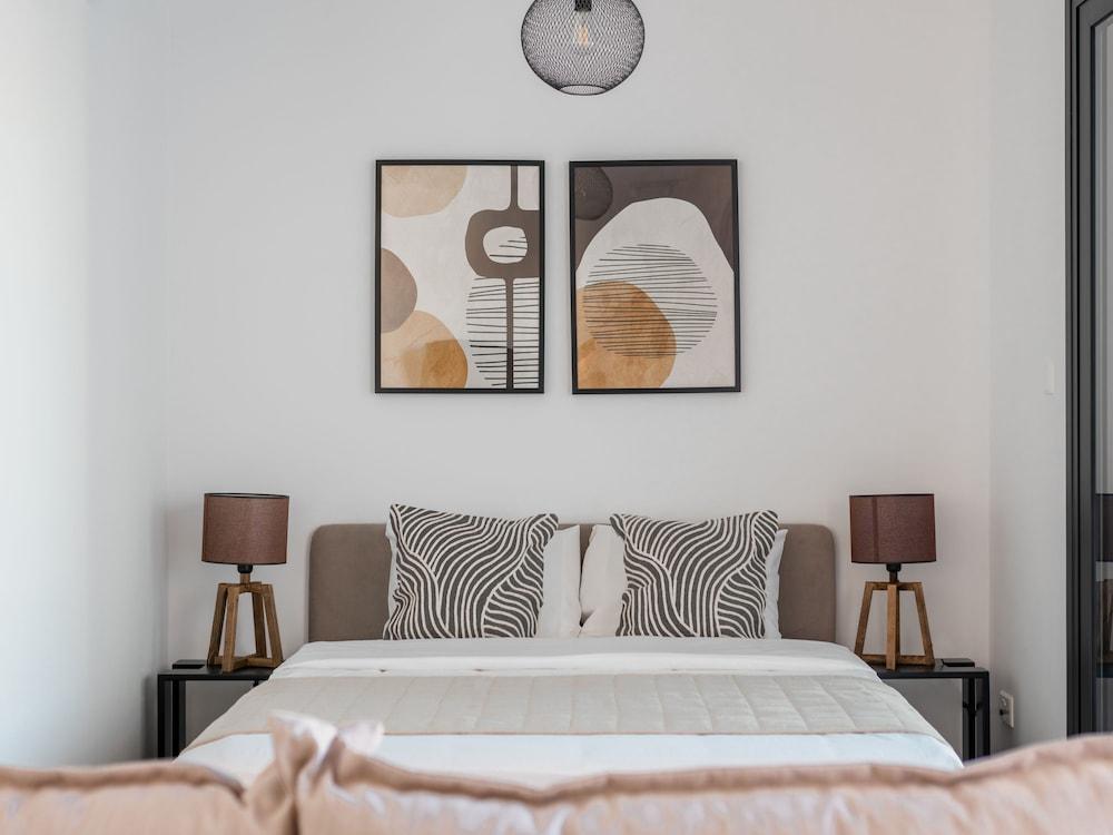 Sanders Old Port - Cute 1-Bdr. Apt. W/ Balcony