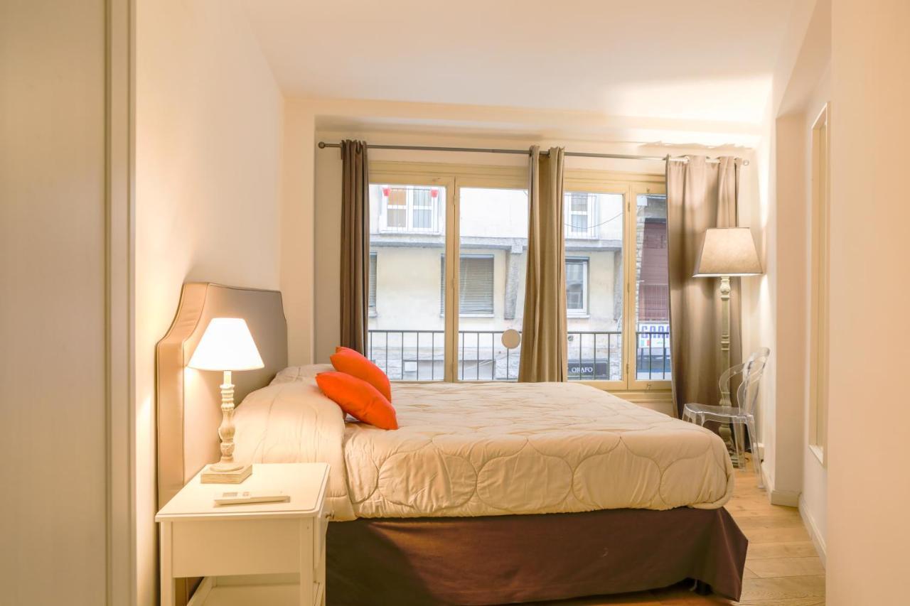 Ponte Vecchio Large Apartment 1