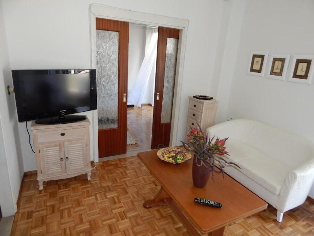 Baroque 10-Person Apartment in Makrygialos