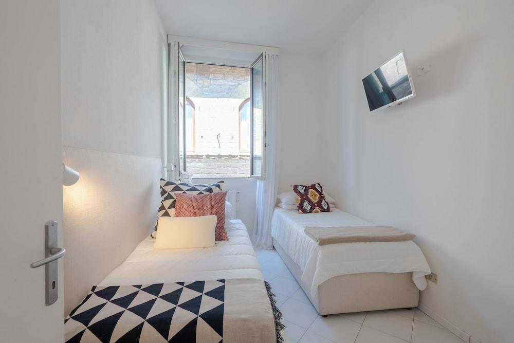 Belledonne Apartment - Hosted by Sweetstay 2