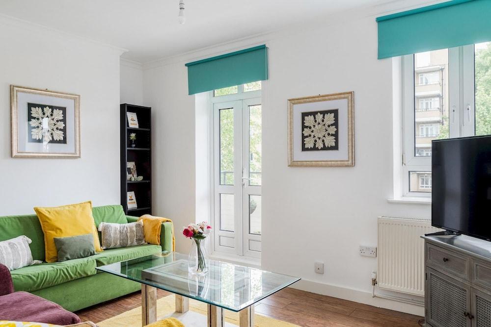 3-Bedroom Apartment in Kensington