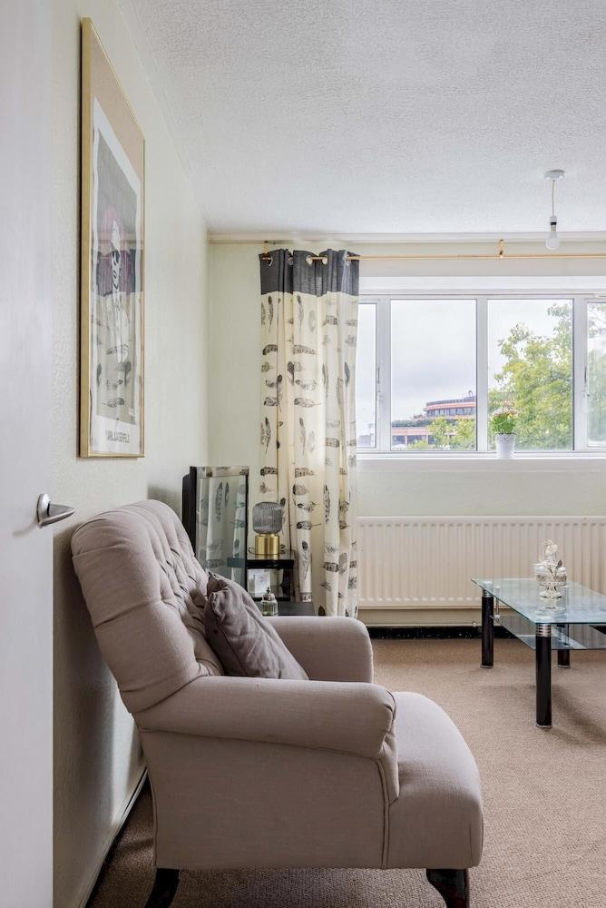 Lovely 1-Bedroom Near Regent S Park 2