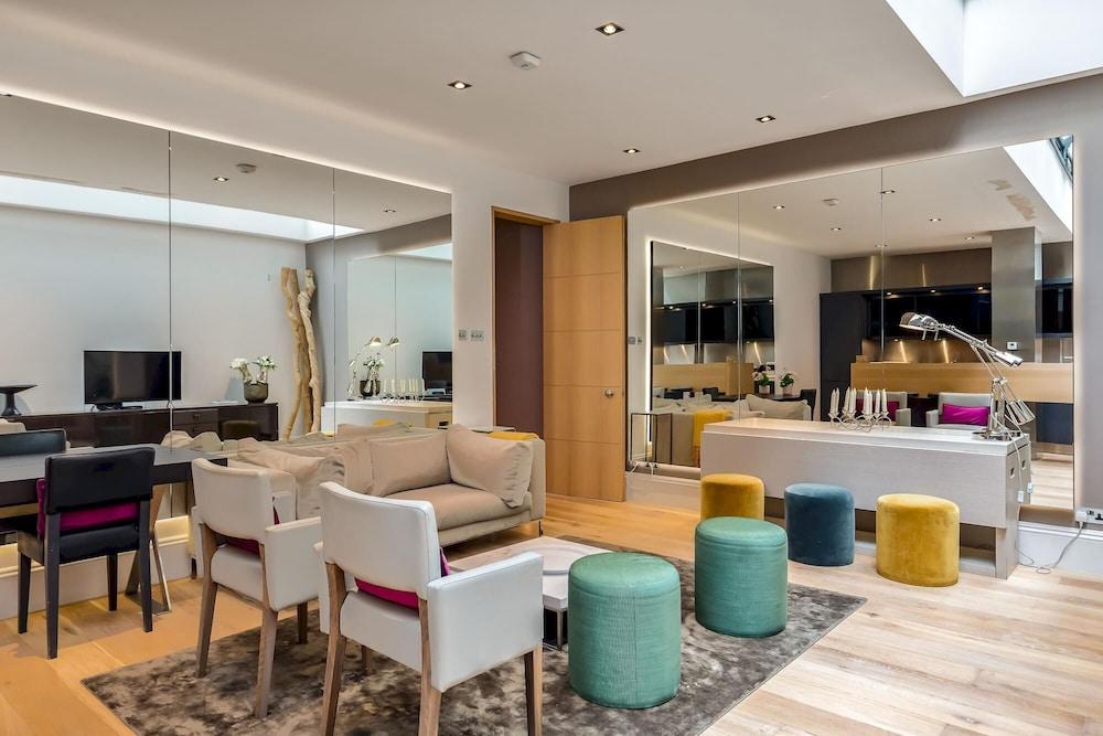 Newly Refurbished 2-Bed Apartment in Knightsbridge 1