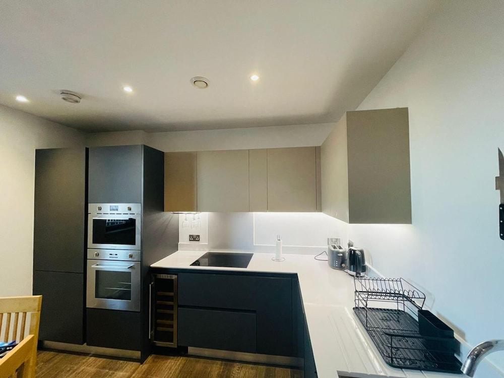 Inviting 2-Bed Apartment in London
