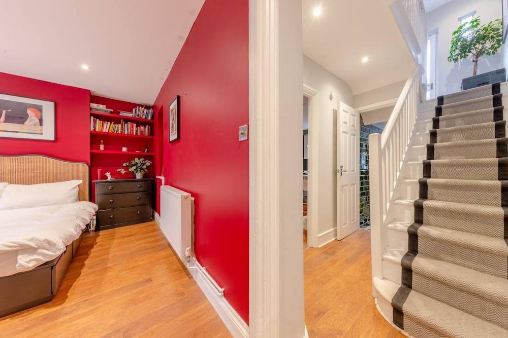 Beautiful Two-Story Flat with Garden in Islington 2
