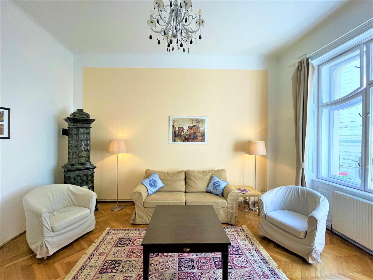 King Apartments | Contactless Check-In