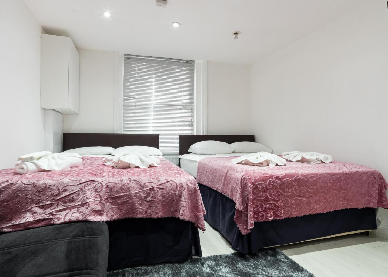Whitechapel Grand 1