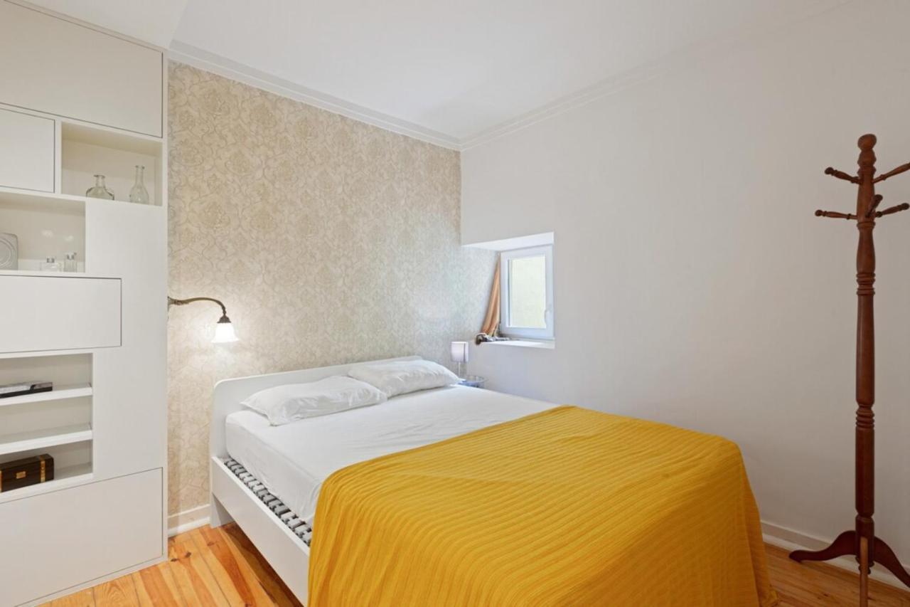Stunning 1 Bedroom Apartment Near Alfama 1