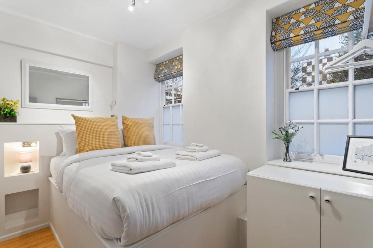 Trendy 1 Bedroom Apartment in the Heart of London 2