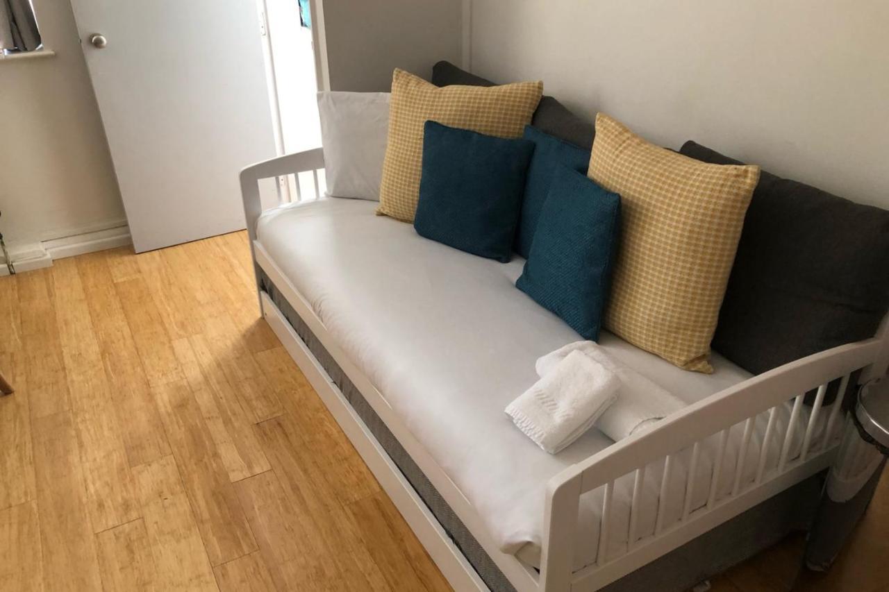 Trendy 1 Bedroom Apartment in the Heart of London 1