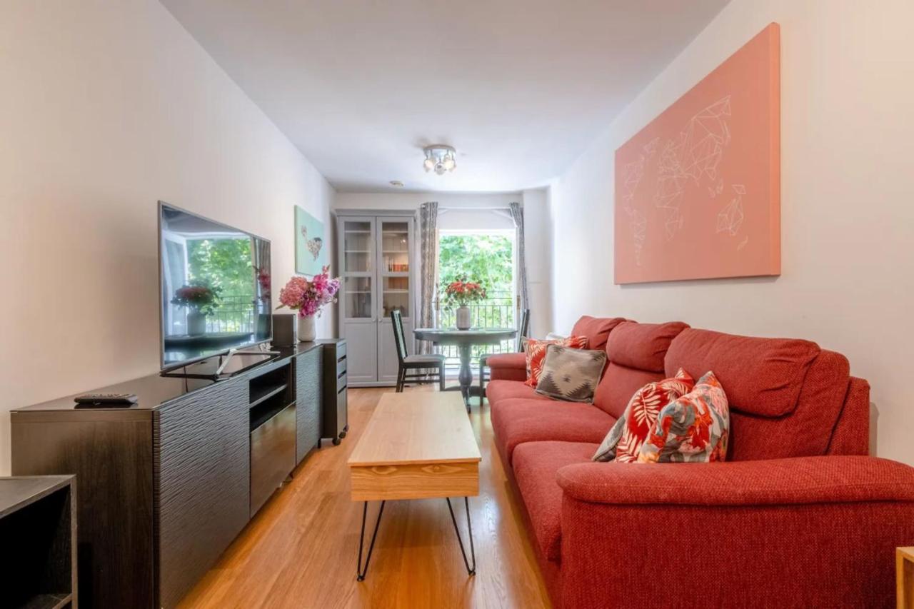 Bright 1 Bedroom Flat in Kensington Olympia 1