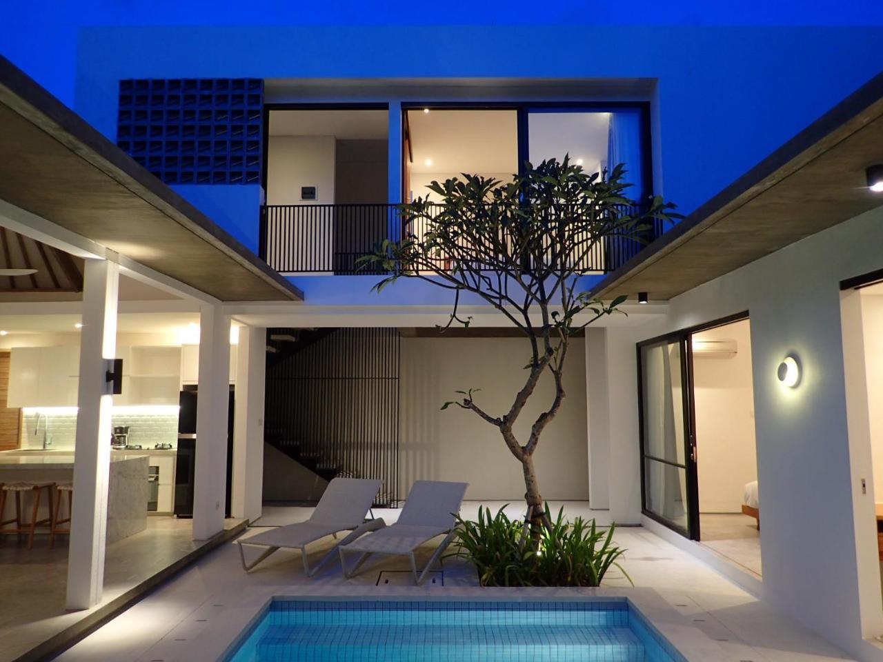 Villa Hujan
