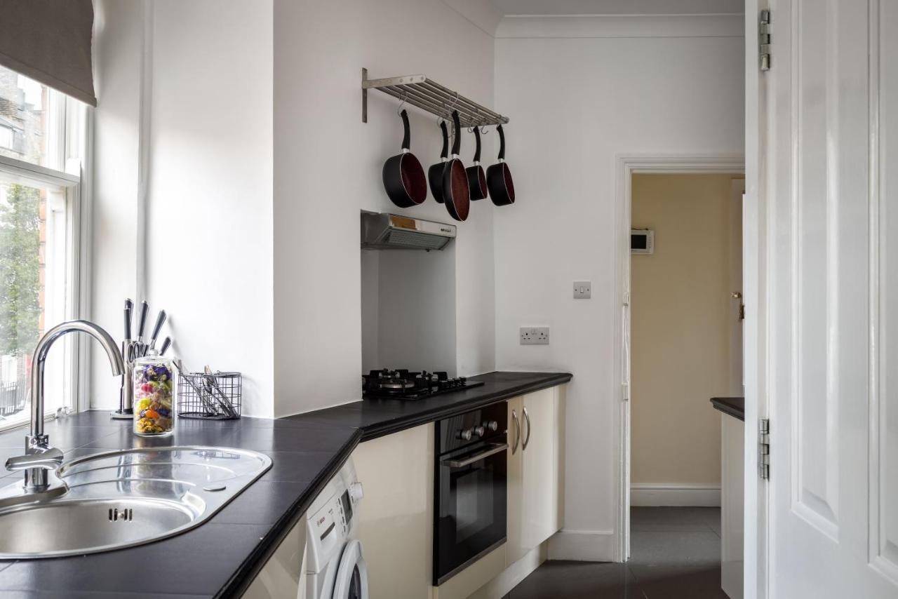 One Bedroom Apartment in Marylebone 2