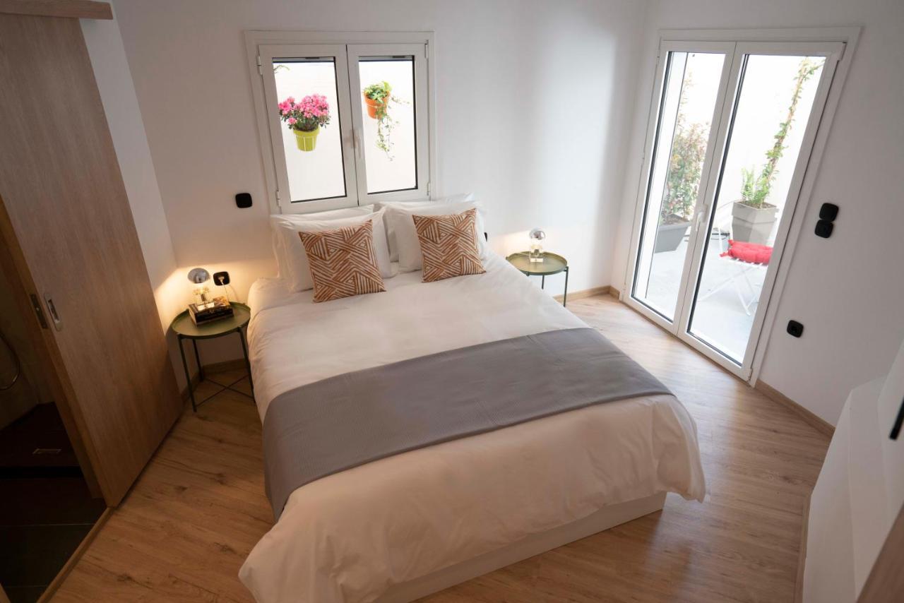 Modern 2bed 2bath Loft in Acropolis Area