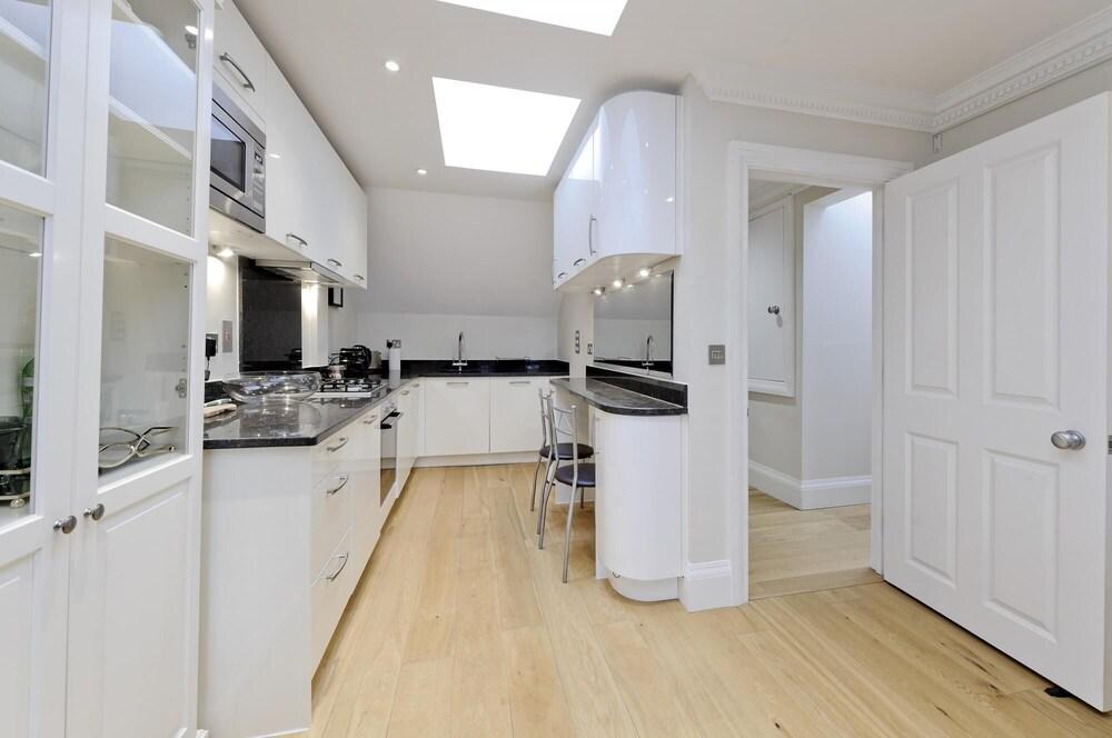 Delightful Spacious 2 Bed Earl S Court Apartment 2