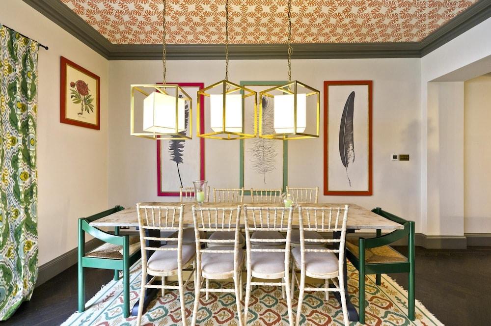 Designer Colourful 3 Bed Property Kensington 1