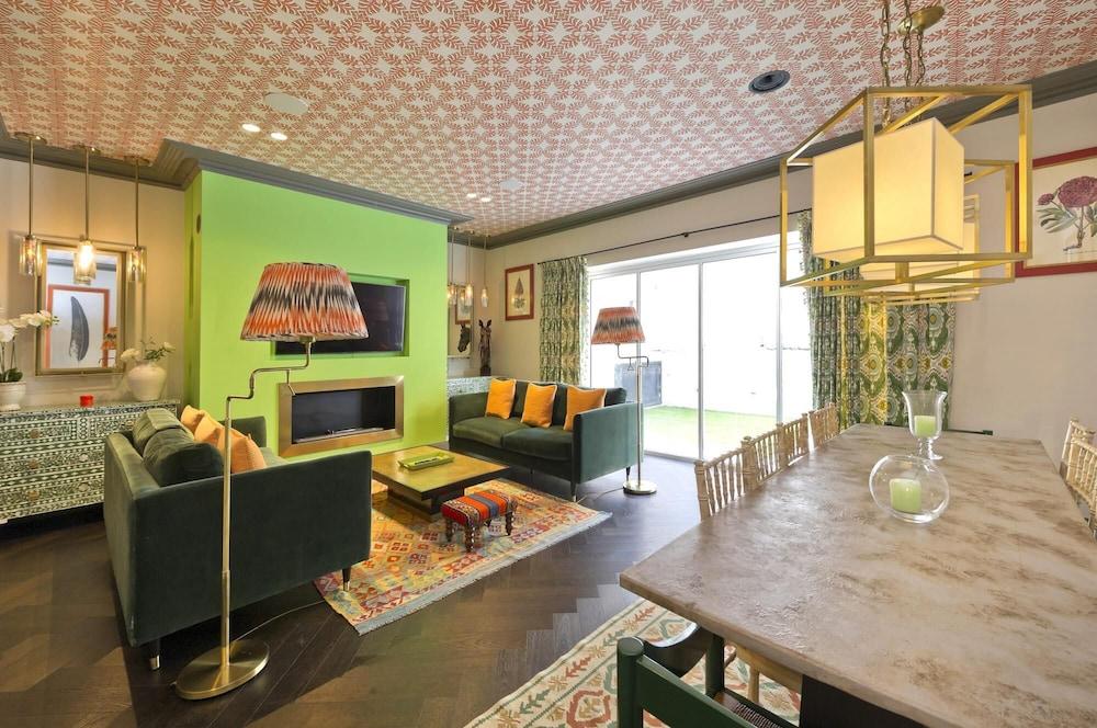Designer Colourful 3 Bed Property Kensington