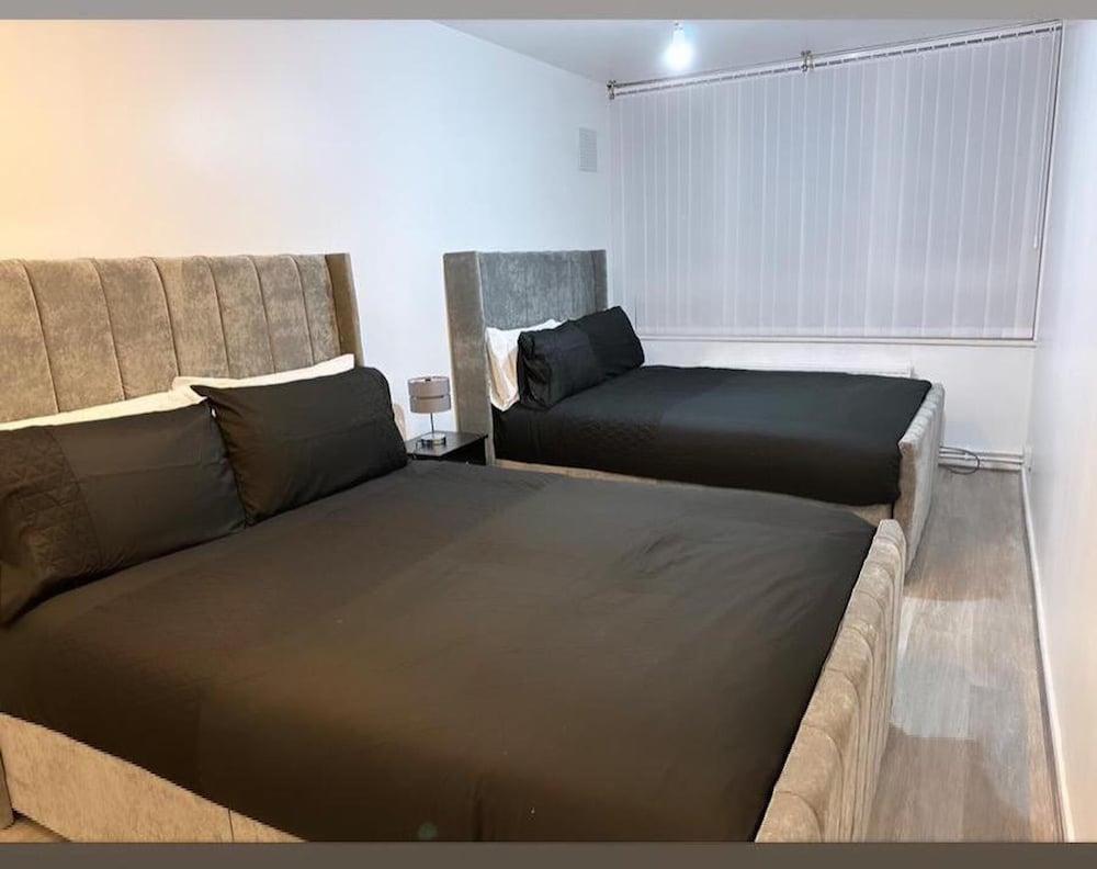 New! Xtra Large 4 Bedroom Up To 14 Guests 1