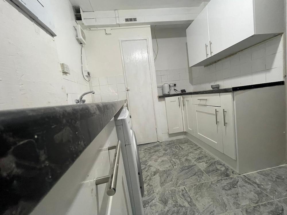 New! Xtra Large 4 Bedroom Up To 14 Guests 2