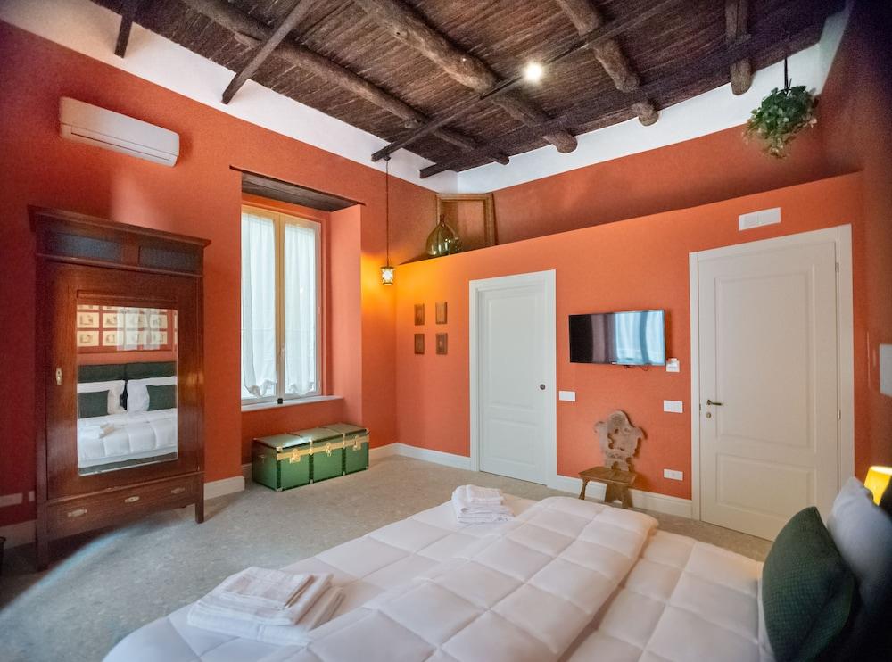 Monart Hospitality Capodimonte 1