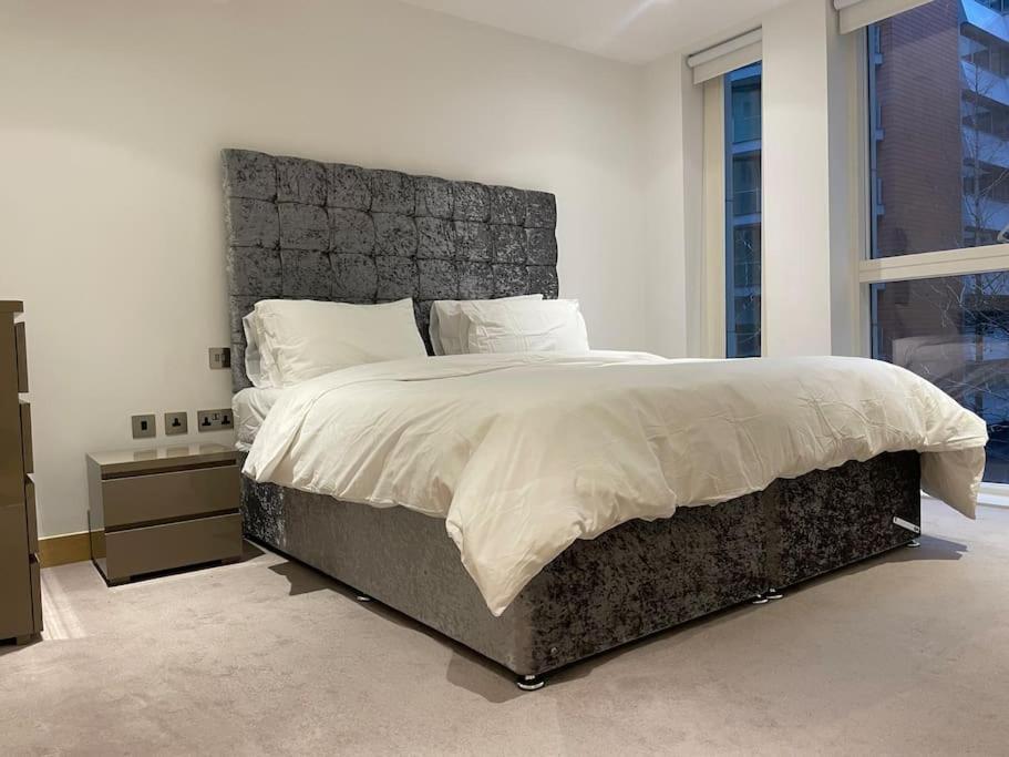 Luxury 2 Bedroom Apartment in Central London 2
