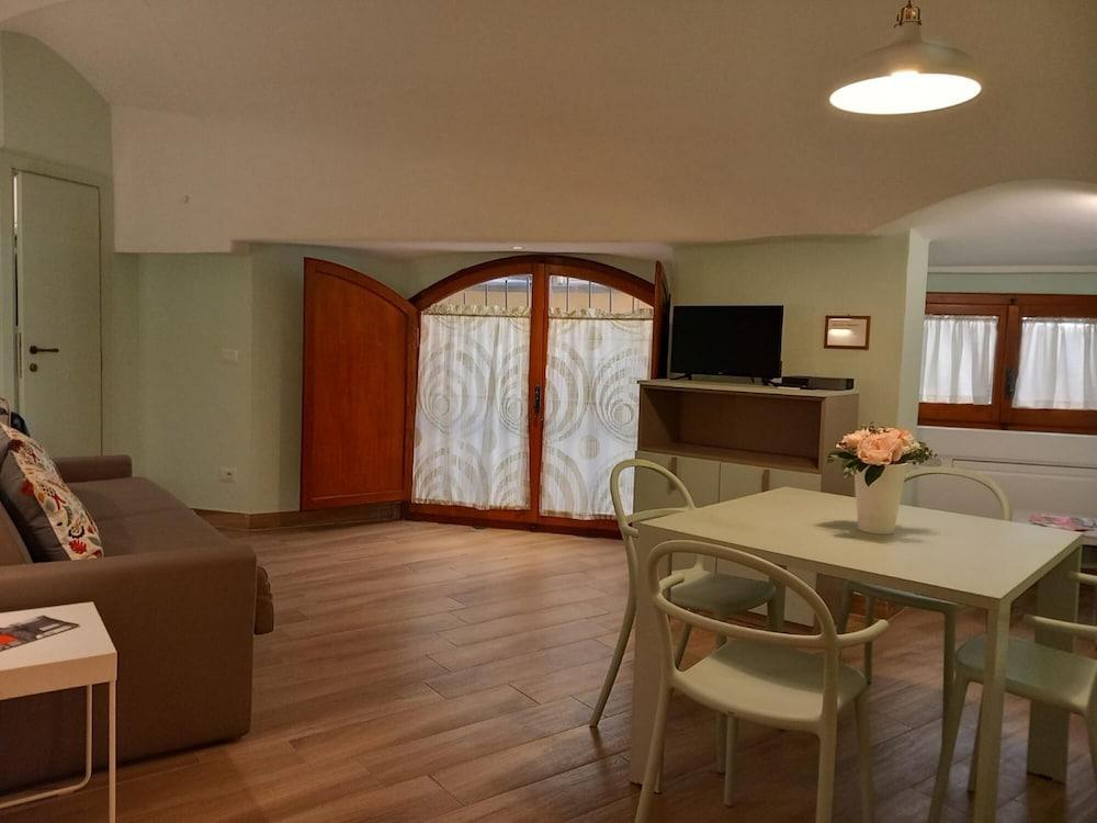 Ramaglianti Apartment 1