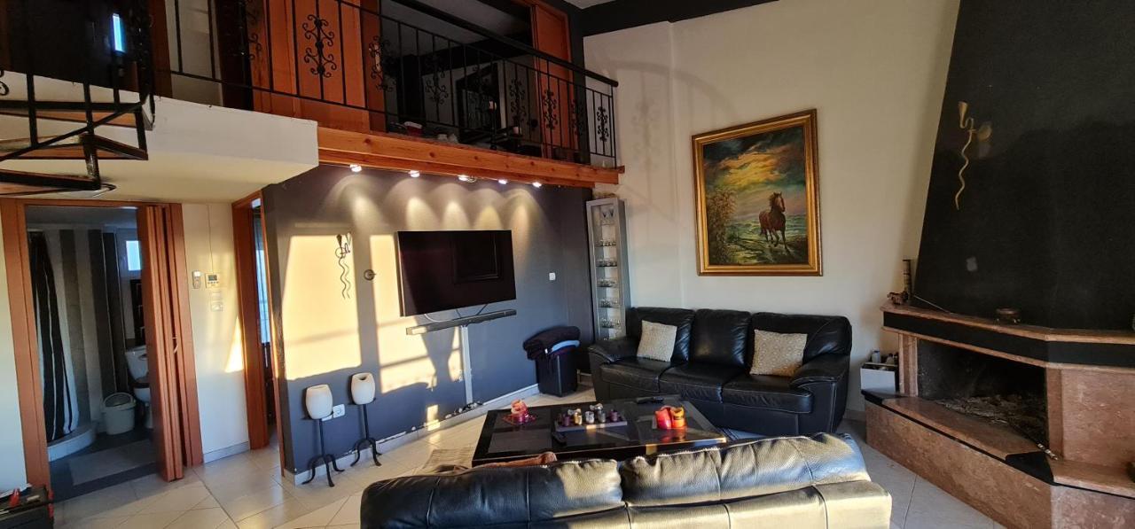 George`S Modern Apartment