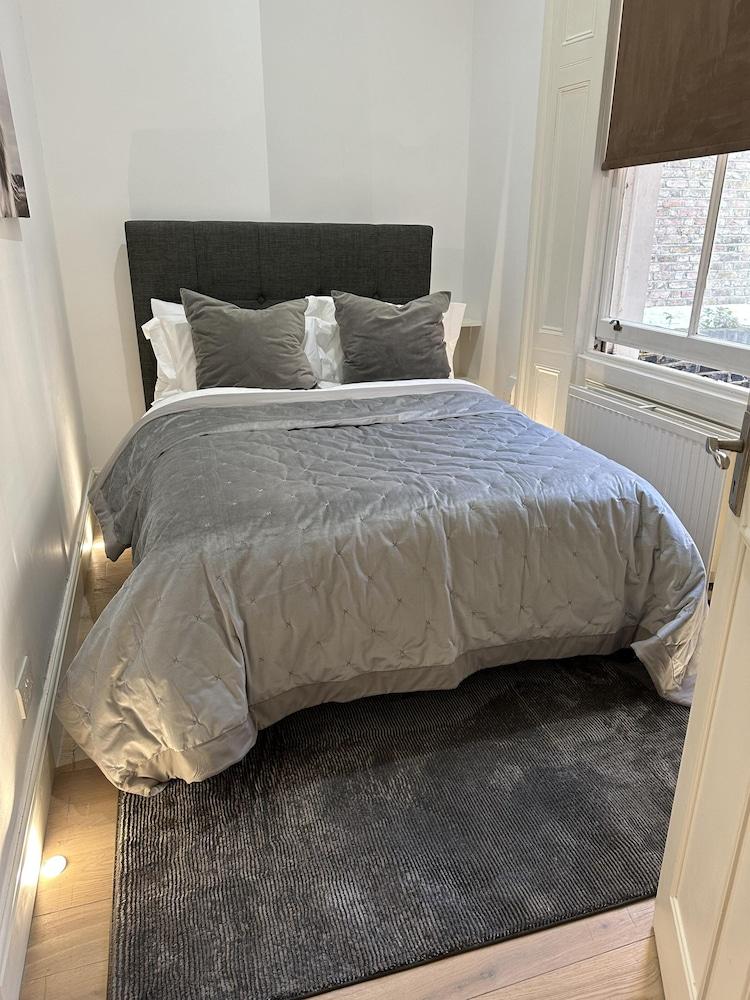Stylish Apartment in the Heart of Chelsea 1