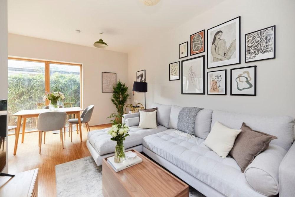 The Southwark Wonder - Charming 1bdr Flat with Patio