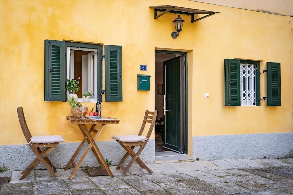 Captivating 1-Bed Apartment in Kerkira