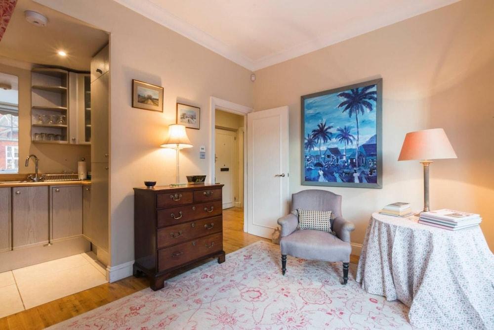 Long Stay Discounts - Charming 1 Bed Apt Chelsea 2