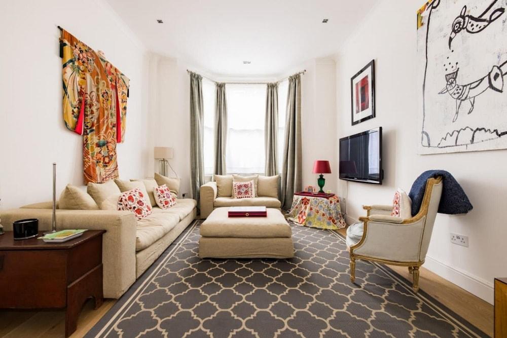 The London Hideout - Glamorous 2bdr Flat with Garden