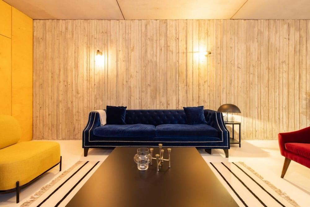 The Victoria Park Sanctuary - Stunning 2bdr Flat 1