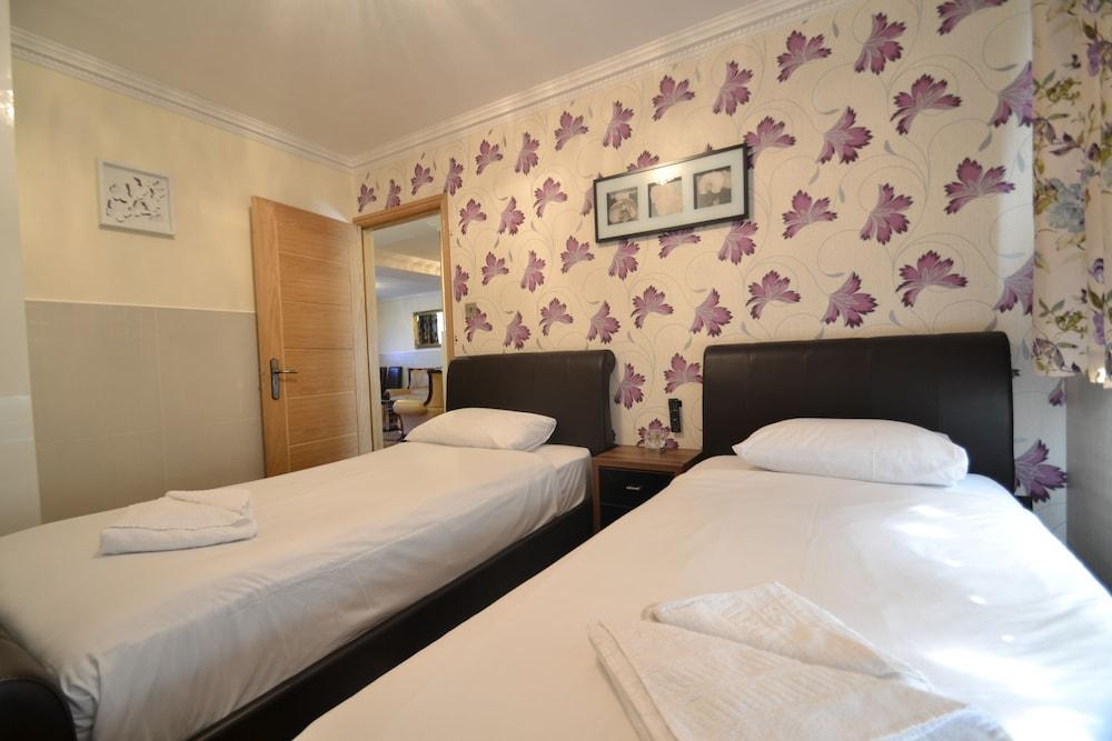 Hyde Park Suites - Apartments 2