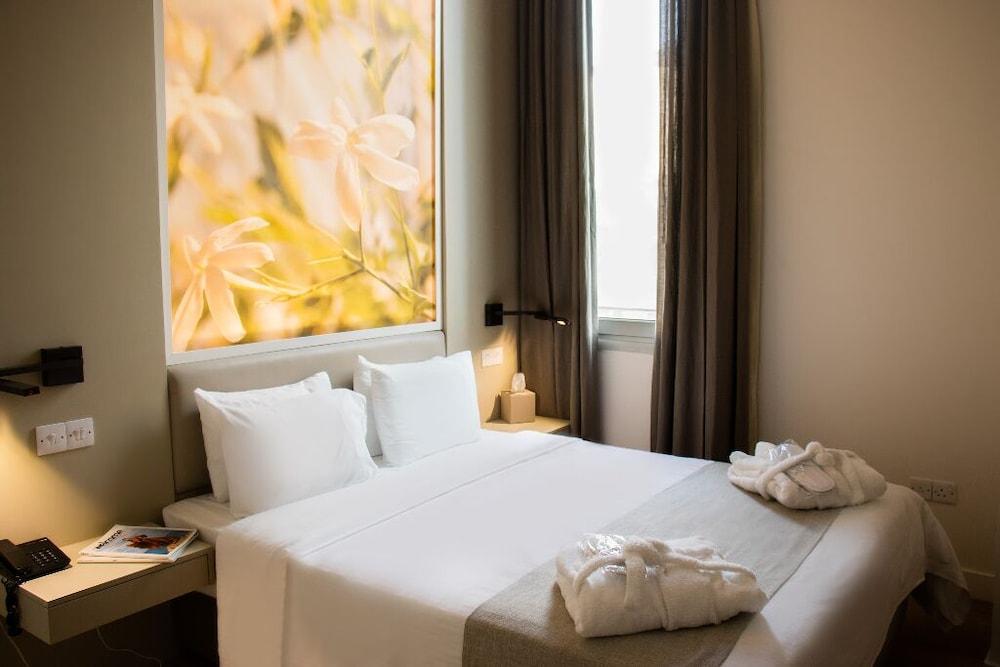 The Classic Hotel 2