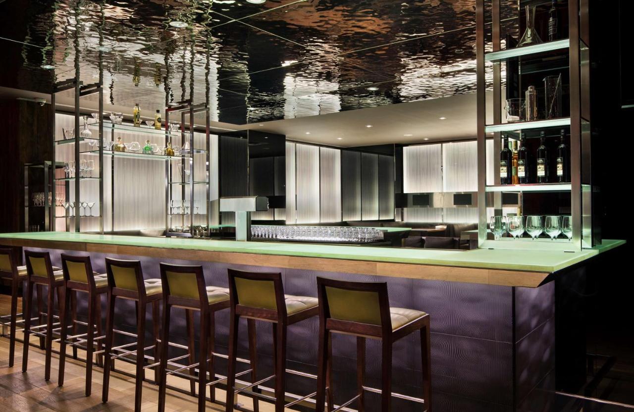 Hyatt Regency Vancouver 1