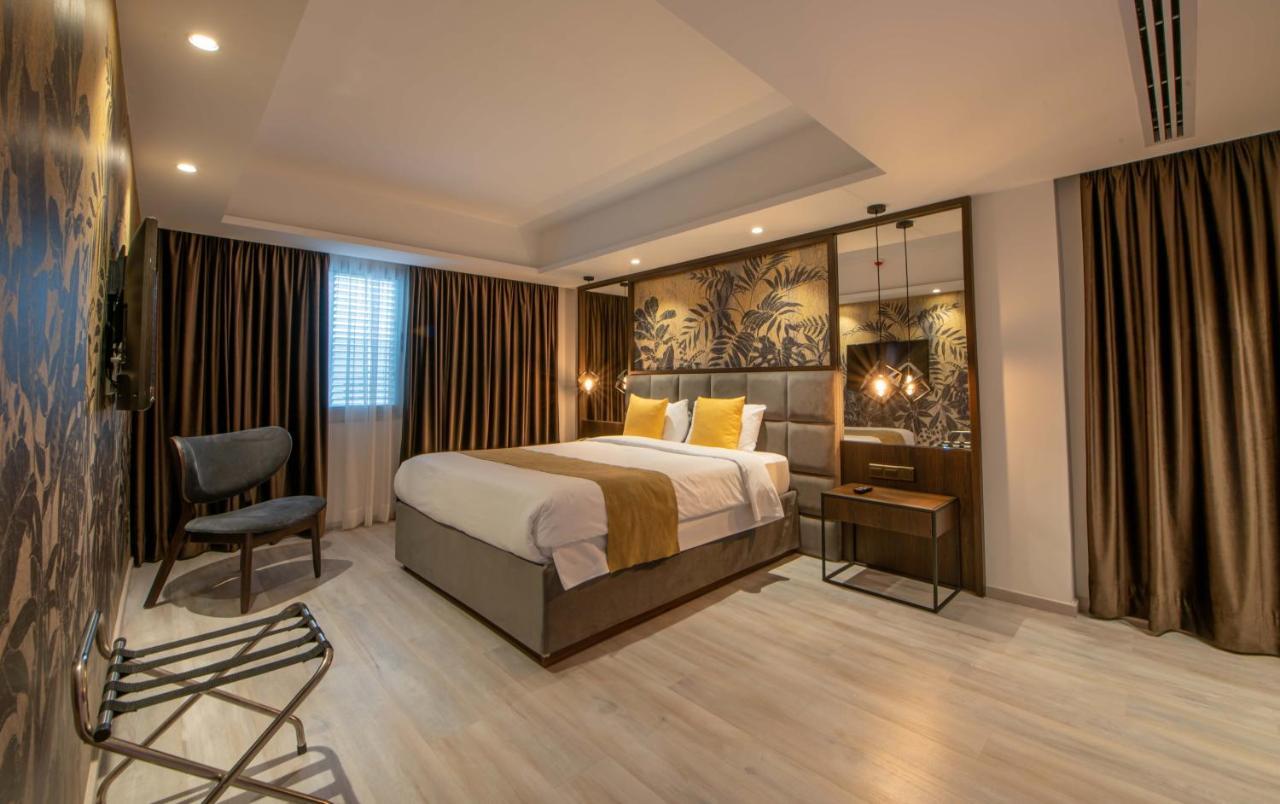 Almond Business Suites