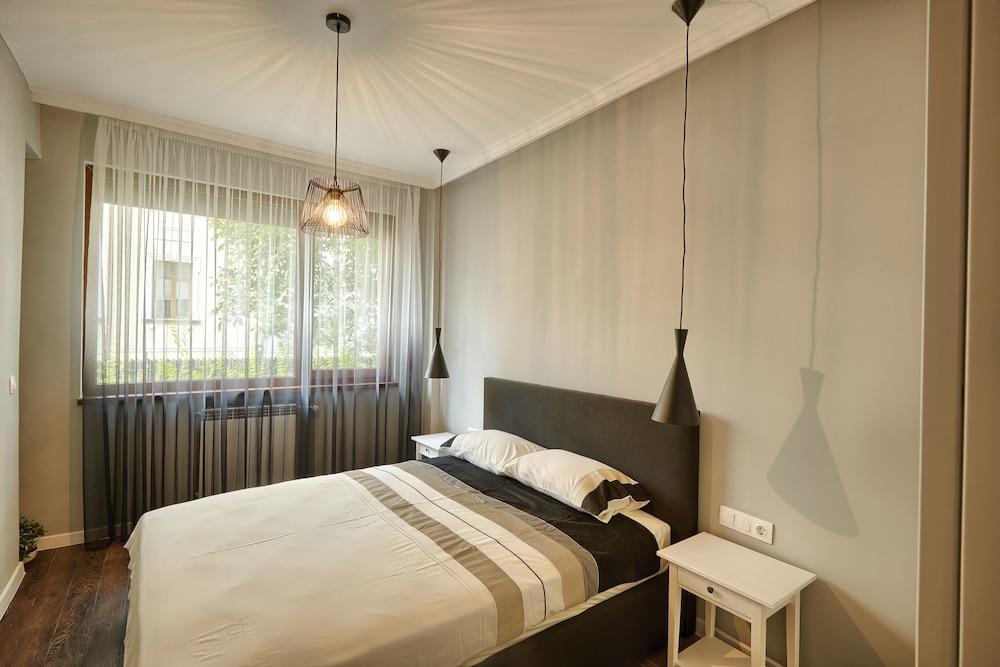 Baratero Opera Apartment 1
