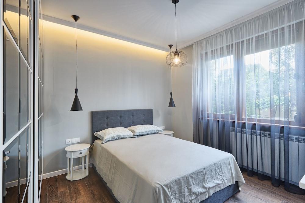 Baratero Opera Apartment 2