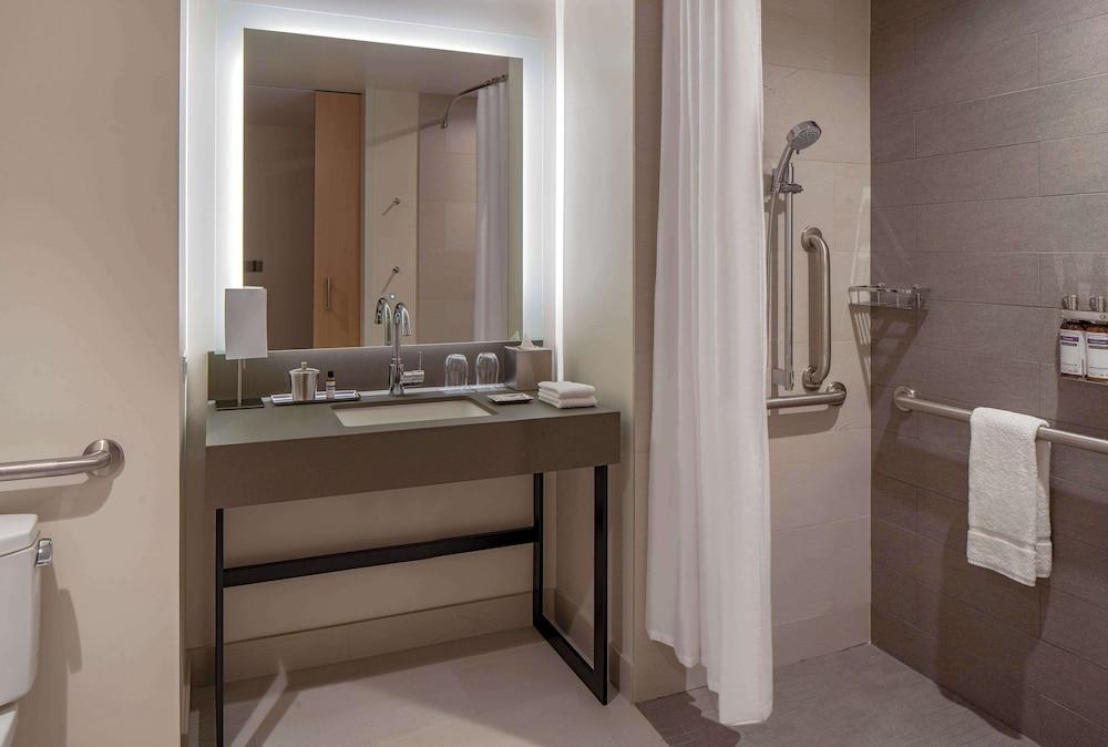 Hyatt Regency Seattle 1