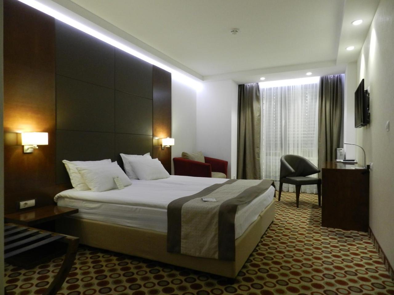Central 2