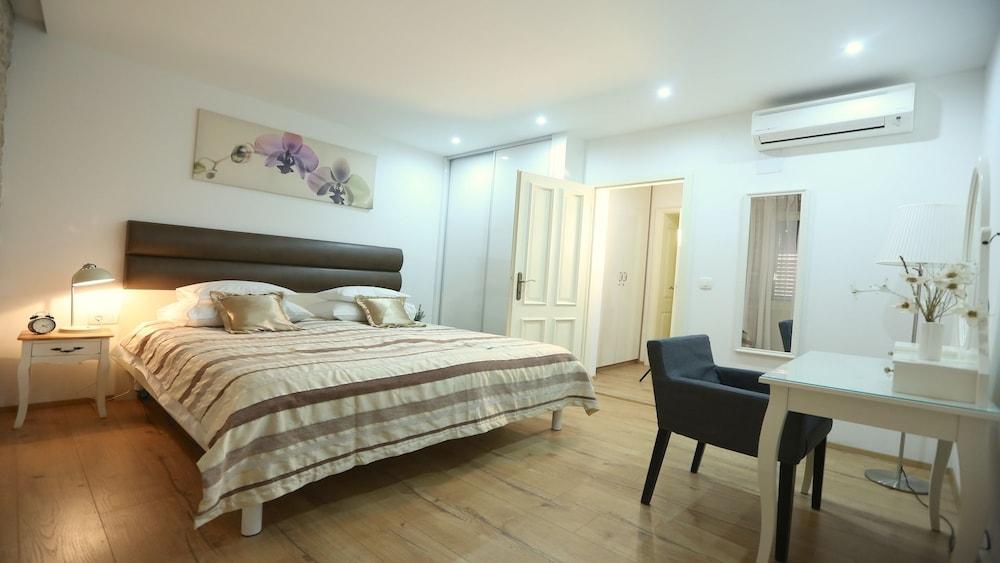 Rialto Luxury Apartment 2