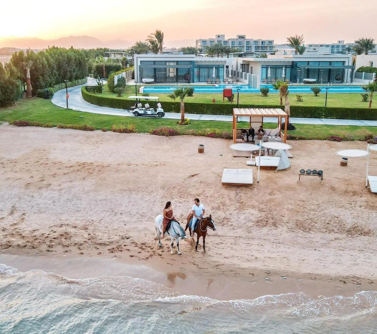 Rixos Premium Magawish Suites & Villas 2