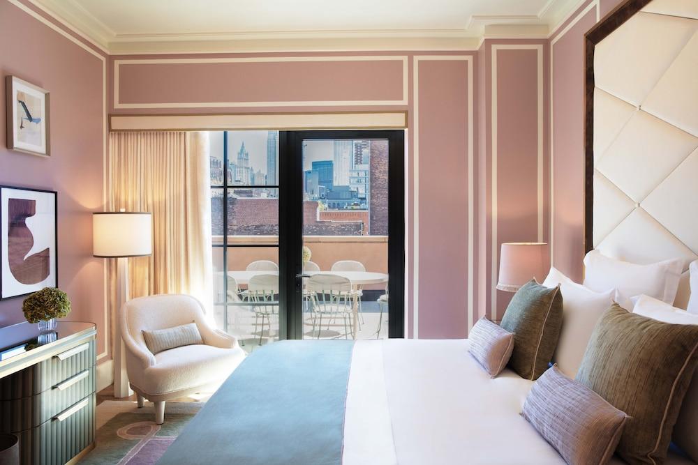 Barriere Fouquets New York 2