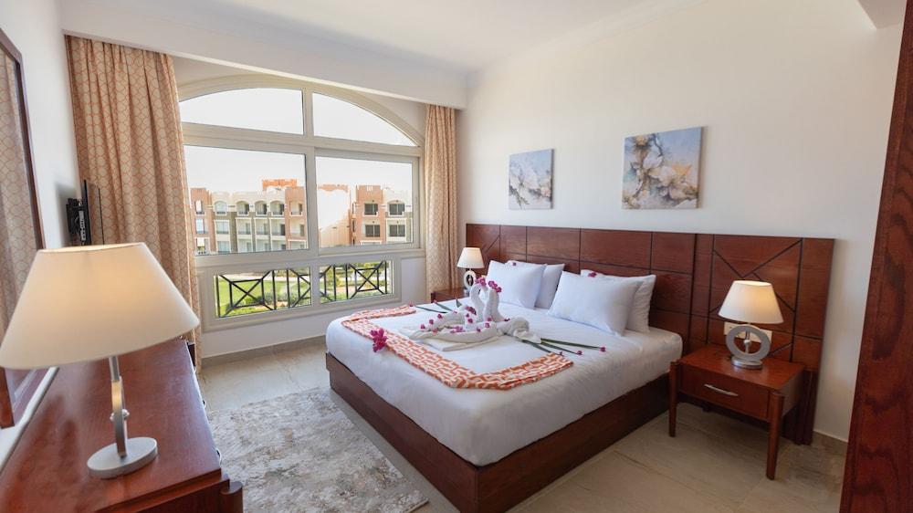 Oyster Bay Beach Resort & SPA - Luxury Serviced Condo 1