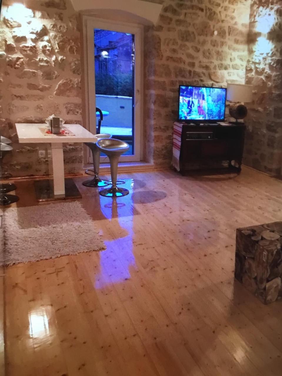 Stein Haus (Adults Only) 2