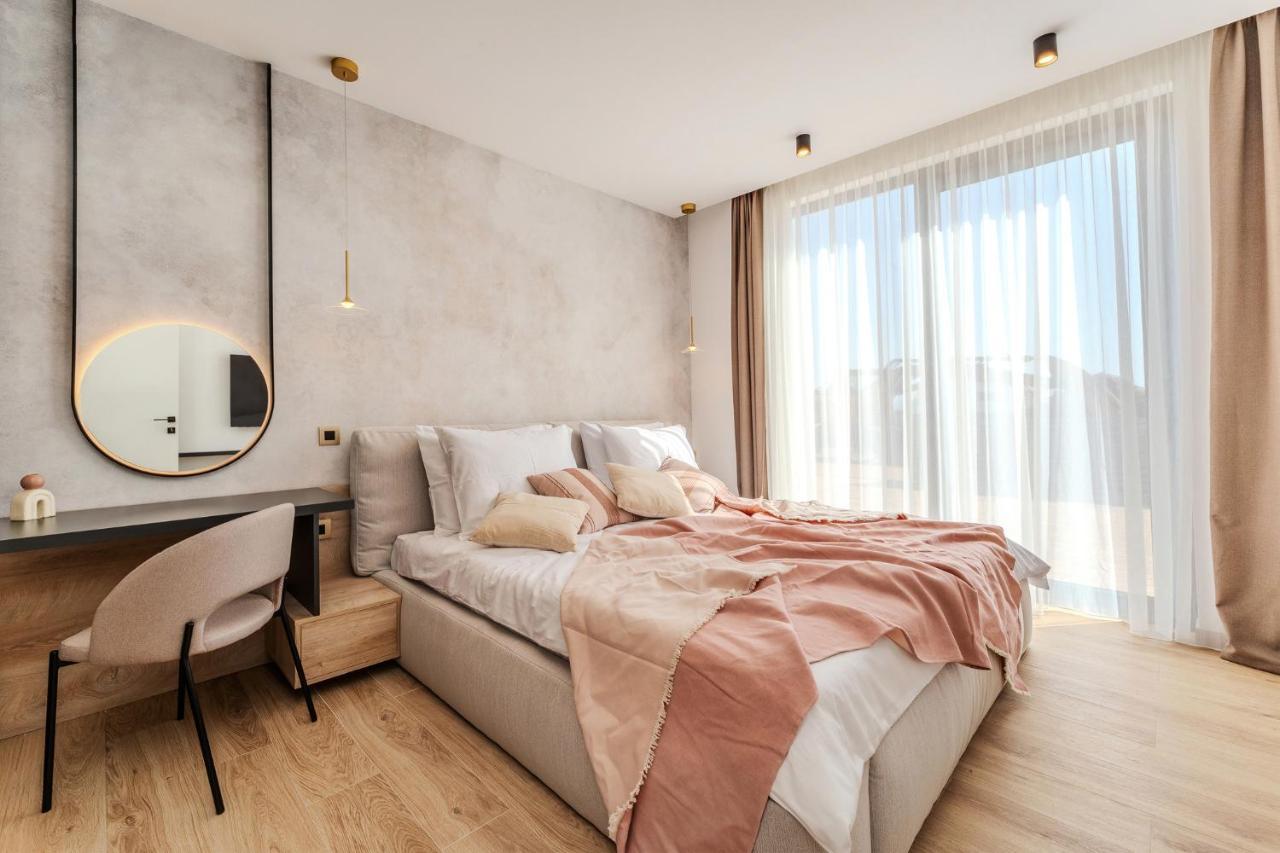 Villa Galla - Heated Pool, Sea View, Jaccuzzi, Modern Design 1