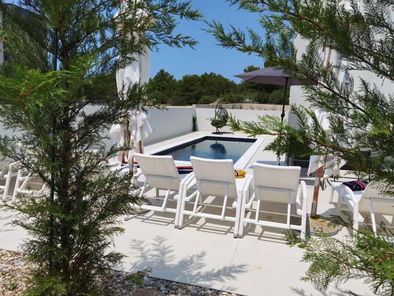 Villa Emperor 1